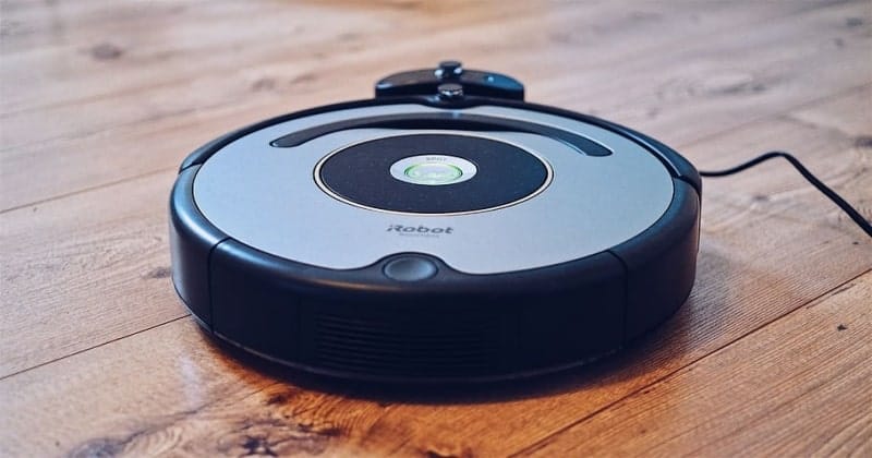 Couple Mistook Their Robot Vaccum Cleaner For Intruder And Called Police