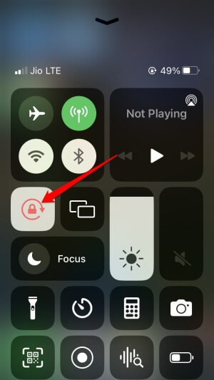 turn off screen rotation on iPhone from control center