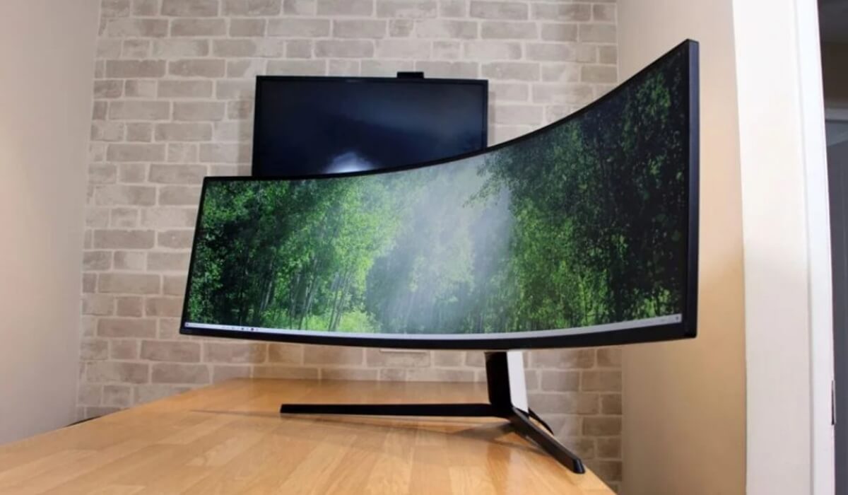 surgeon tragedy Stupid AMD Says Samsung is Working on a New Curved 8K Monitor