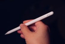 Apple Pencil 3 Could Have an In-Built Optical Sensor
